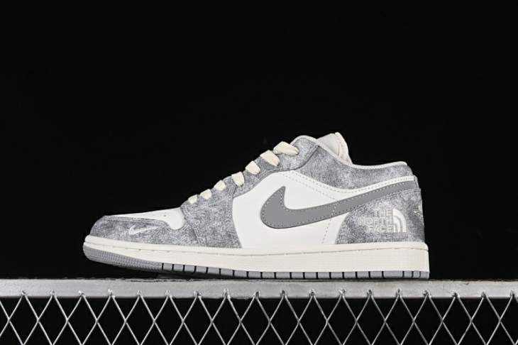 Picture of Air Jordan 1 LOW _SKUfw18028428768383437fw
